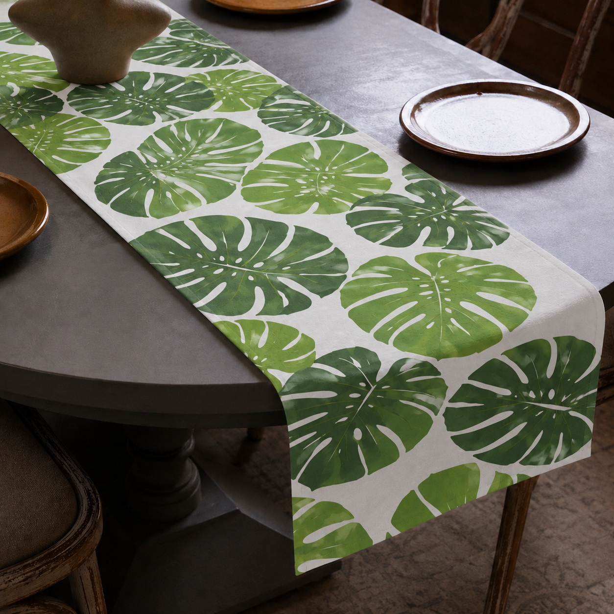 Green Leaf Table Runner
