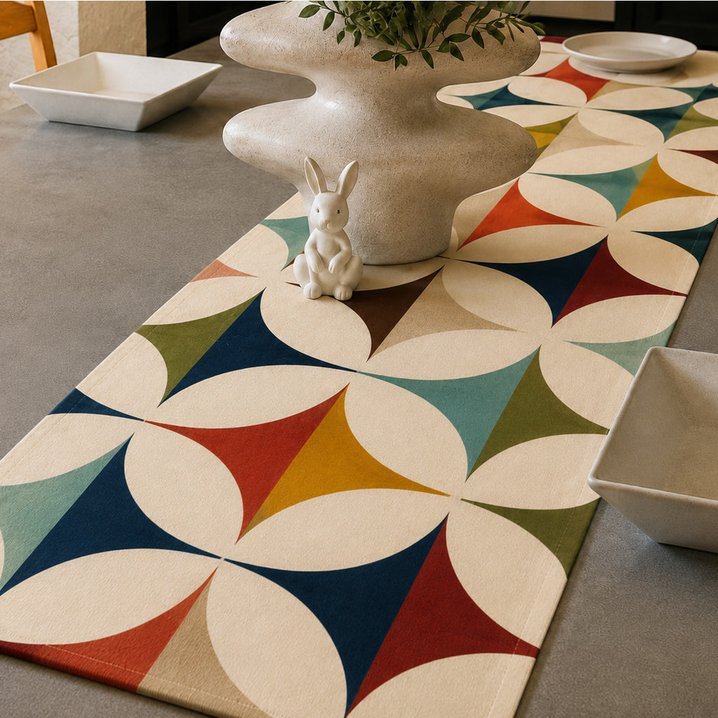 Geometric Link Table Runner